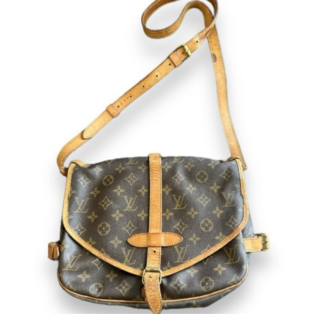 Sale!! Authentic Louis Vuitton vintage saumur​​